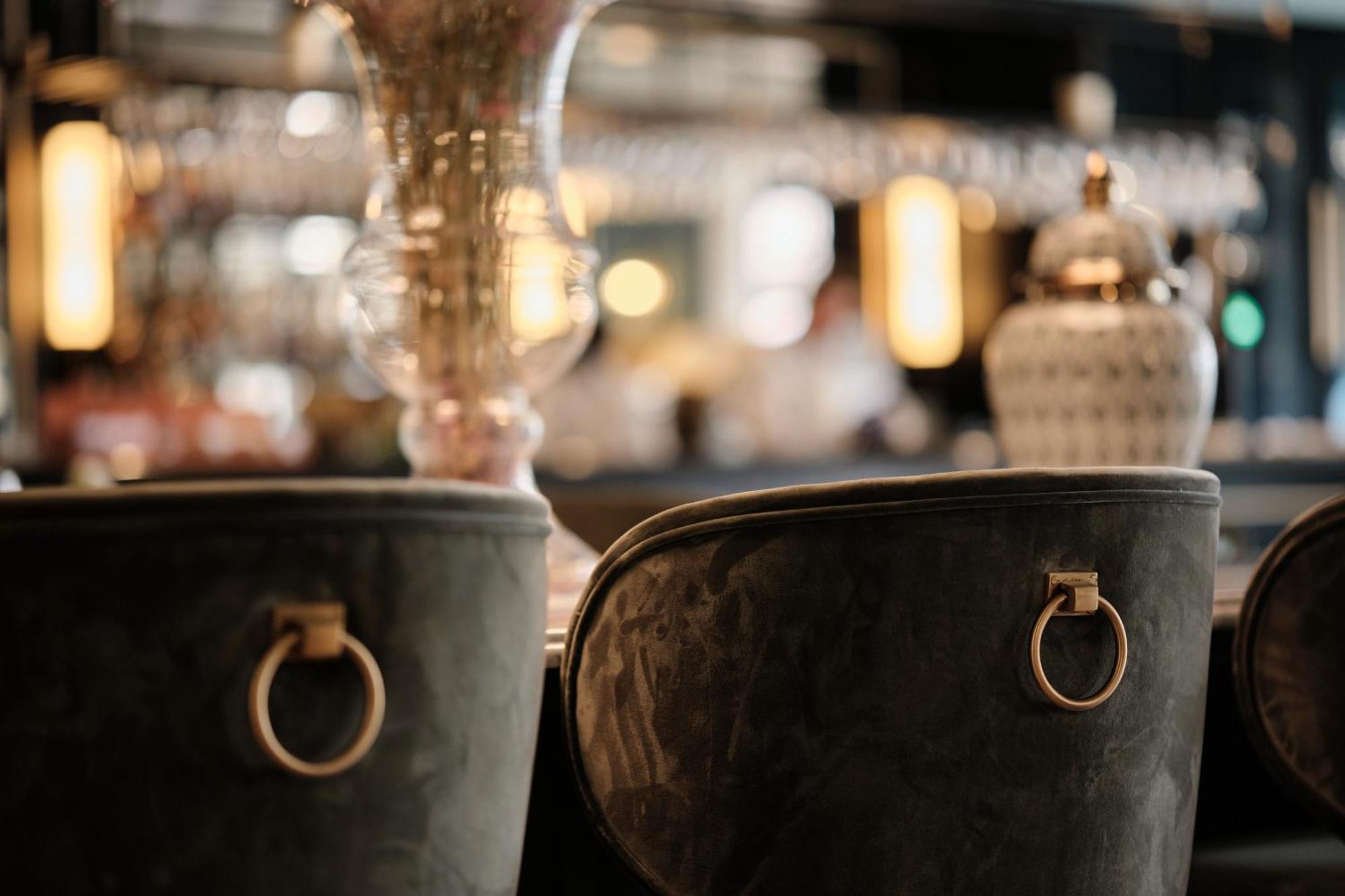 Ga Palace Hotel & Spa, A Xixth-Century Villa OOporto Exterior foto Bar stools at the bar